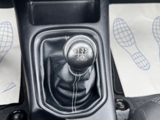 Toyota Hilux 2017-thumb-57