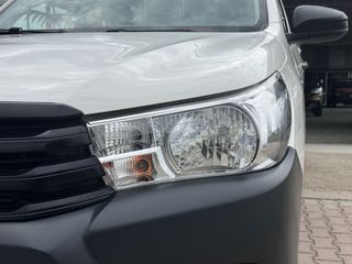 Toyota Hilux 2017-thumb-3