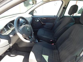 Dacia Duster 2012-thumb-8
