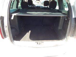 Dacia Duster 2012-thumb-16