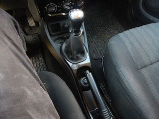 Dacia Duster 2012-thumb-15
