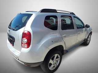 Dacia Duster 2012-thumb-4