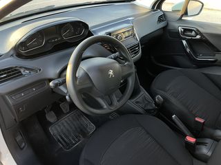 Peugeot 208 2018-thumb-6