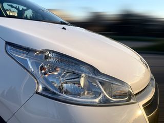 Peugeot 208 2018-thumb-11