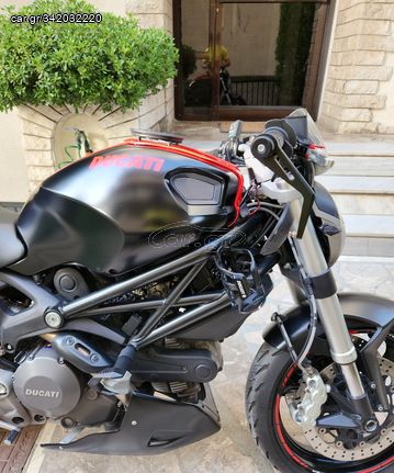 Ducati Monster 696 '11 ABS