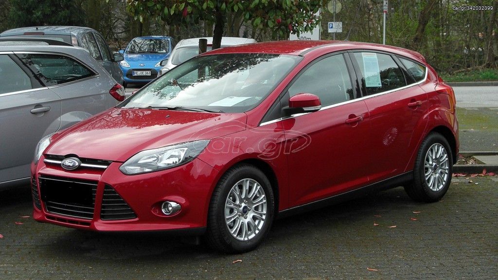 FORD FOCUS 2010