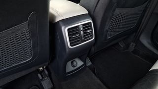 Kia Sportage 2018 GT-Line-thumb-16