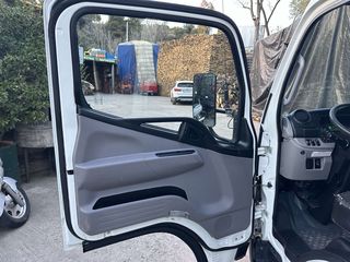 Ανατροπή Mitsubishi 2017 FUSO-thumb-18