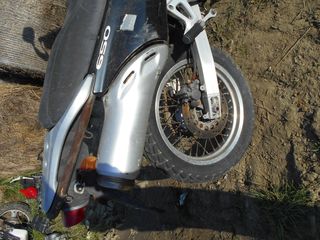 SUZUKI XF 650 FREEWIND -thumb-3