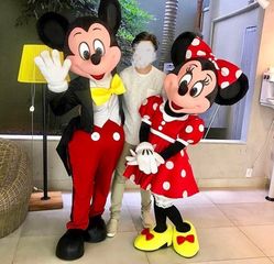 Πωλουνται στολές Mickey and minnie