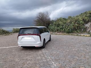 Maxus Mifa 9 2023 LUXURY 8SEATS-thumb-8