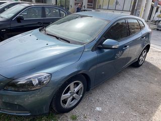 Volvo V40 '15  D2