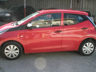 Toyota Aygo (X) 2018 1,0cc  5Θ. με γραμμάτια μεταξύ μας-thumb-4
