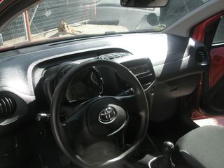 Toyota Aygo (X) 2018 1,0cc  5Θ. με γραμμάτια μεταξύ μας-thumb-12