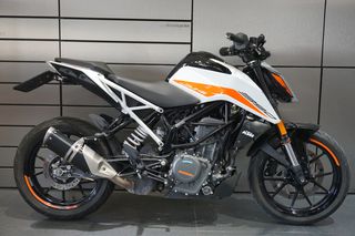 KTM 390 Duke '22