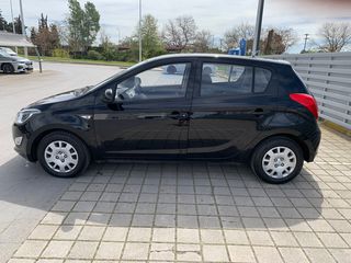 Hyundai i 20 2013-thumb-1