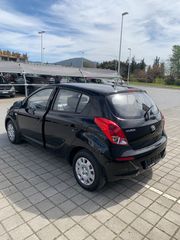 Hyundai i 20 2013-thumb-2