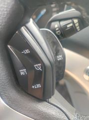 Ford C-Max 2011-thumb-6