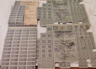 ΒΙΒΛΙΑΡΙΟ ΔΙΑΝ. ΕΙΔΩΝ ΒΙΟΤ. ΑΝΑΓΚΗΣ 1950 & 2 ΔΕΛΤΙΑ ΙΜΑΤΙΣΜΟΥ 1947
