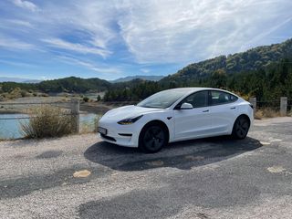 Tesla Model 3 '21 SR+