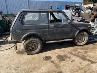 LADA NIVA 1.6cc-thumb-1
