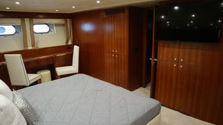 Falcon 1998 92 Flybridge - EU VAT PAID-thumb-21