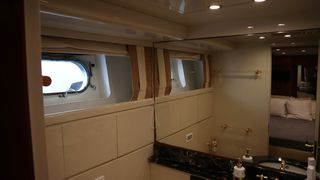 Falcon 1998 92 Flybridge - EU VAT PAID-thumb-29