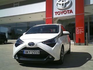Toyota Aygo '19 X-PLAY ΜΕ ΚΑΜΕΡΑ