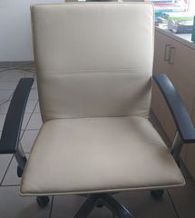 Καρέκλα γραμματείας SATO