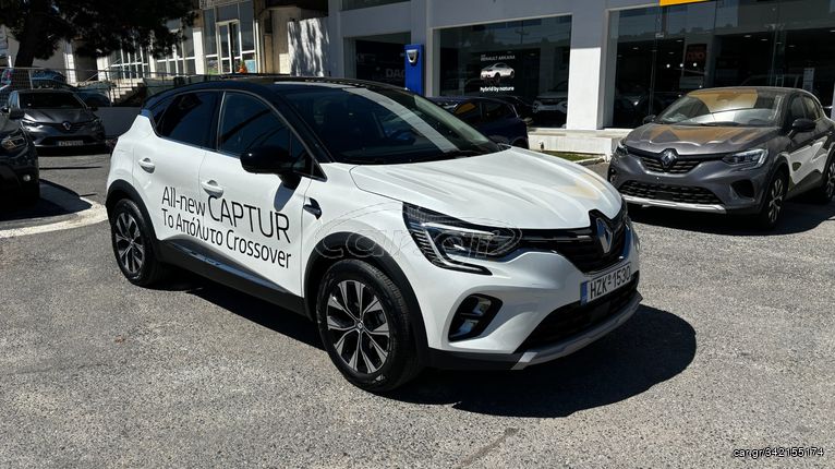 Renault Captur '23  E-TECH 145hp Techno