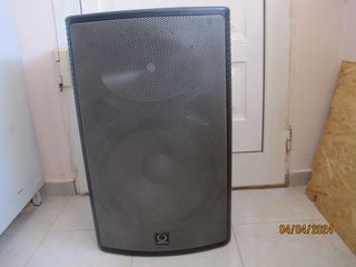 ΗΧΕΙΑ ΑΥΤΟΕΝΙΣΧΥΟΜΕΝΑ TURBOSOUND MILAN M15