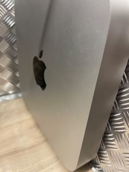 Mac mini m2 