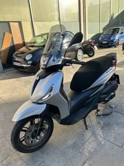 Piaggio Beverly 300i '23 Beverly  300 hpe s