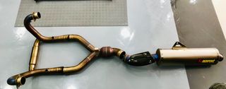 Εξάτμιση Akrapovic από λαιμούς μέχρι τελικό για BMW R1200-thumb-3