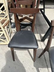 Καρέκλα ξύλινη με δερματίνη (Α2769)