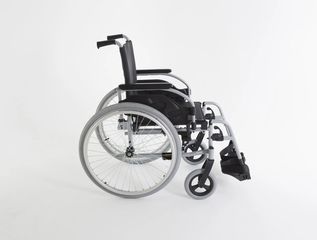 Αναπηρικό Αμαξίδιο Invacare Action 1R