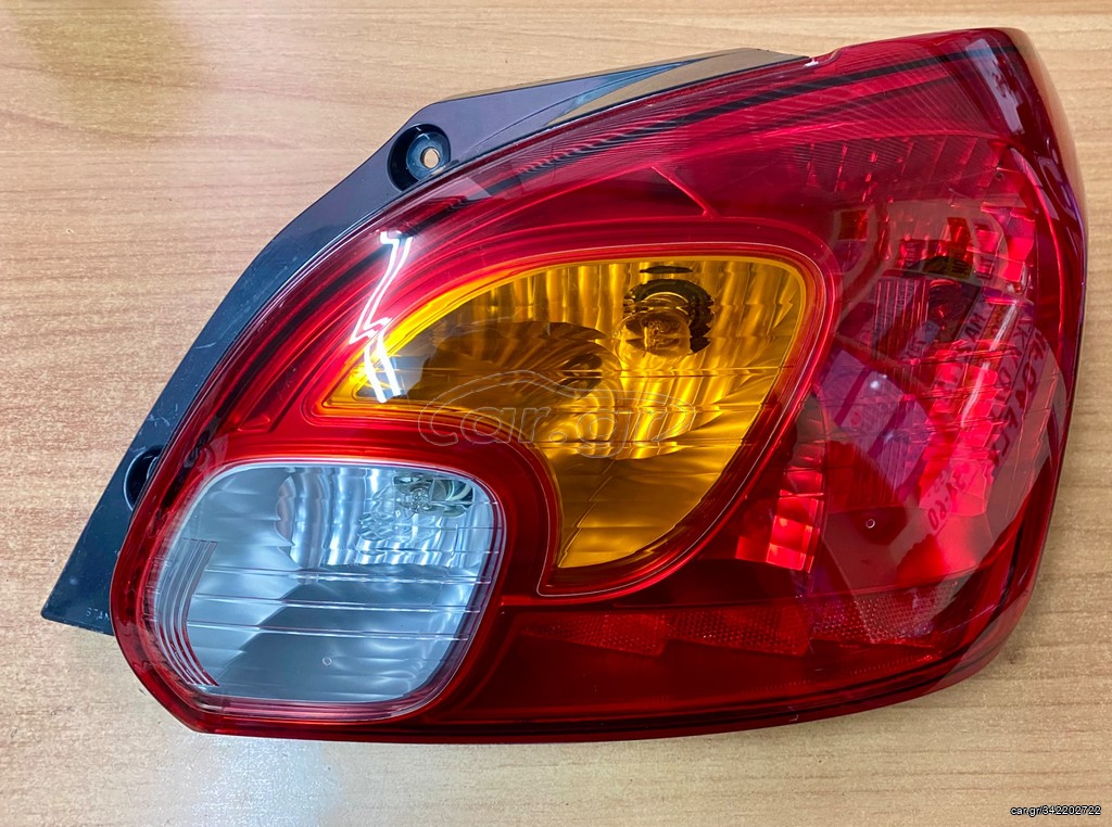 Mitsubishi Spacestar 13-16 πίσω φανάρια δεξιά 