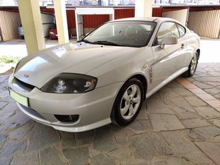 Hyundai Coupe '05 Με αέριο, πολύ οικονομικό.