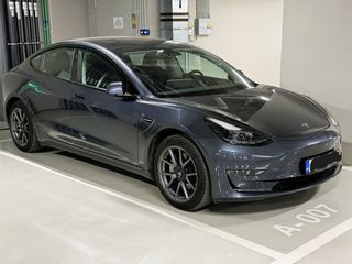 Tesla Model 3 '21 LR Facelift 