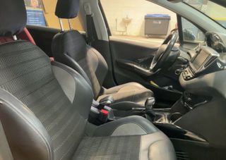 Peugeot 2008 2018 1.2 Pure tech Allure-thumb-4