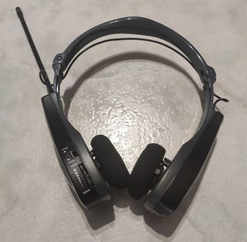 Πωλούνται ακουστικά – ραδιόφωνο Max Steel