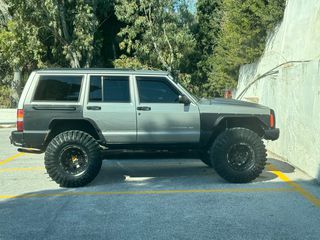 Jeep Cherokee '01