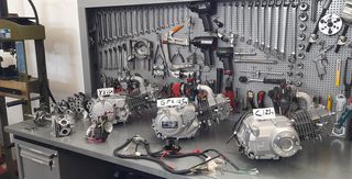set pinia volan me lefko kai kitrino apo ta kalitera tis agoras gia honda c50 glx astrea dax chaly z50j monkey Z50R Gorilla lifan skyteam MODIFYING GARAGE "since1993" TAKEGAWAGR - 4miniracingparts,gr-thumb-103