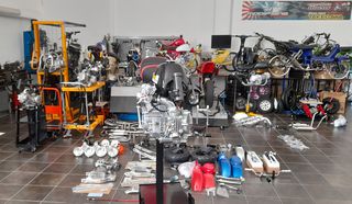 set pinia volan me lefko kai kitrino apo ta kalitera tis agoras gia honda c50 glx astrea dax chaly z50j monkey Z50R Gorilla lifan skyteam MODIFYING GARAGE "since1993" TAKEGAWAGR - 4miniracingparts,gr-thumb-50