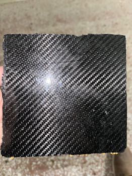 Κατασκευάζω εξαρτήματα carbon fiber σε προσιτές τιμές.