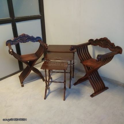 Καρέκλες Savonarola σκακιού - Ζιγκόν Τραπεζάκι Τριπλό