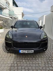 Porsche Cayenne '15 Plug-in E-Hybrid S