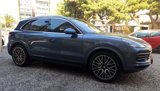 Porsche Cayenne 2018 E-Hybrid-thumb-16