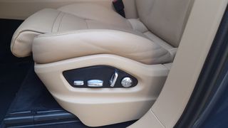 Porsche Cayenne 2018 E-Hybrid-thumb-28