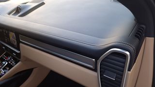 Porsche Cayenne 2018 E-Hybrid-thumb-48